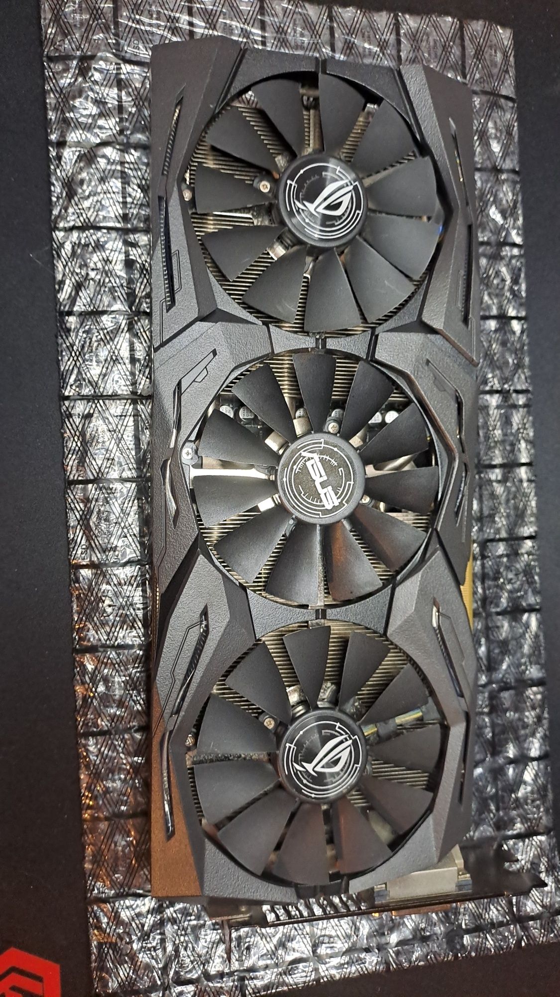 Placa video ASUS GeForce® GTX 1070 STRIX, 8GB GDDR5, 256-bit