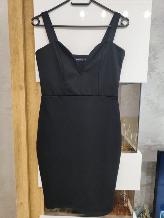 Официална рокля NLY One рр С