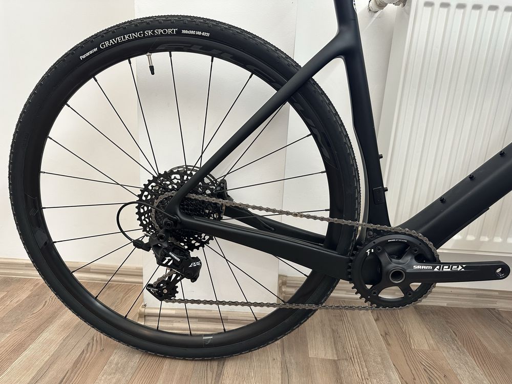 Gravel Cursiera Carbon Cervelo Aspero 2024