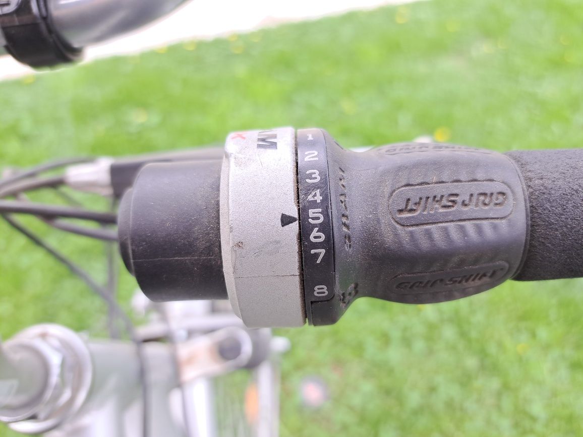Vând bicicleta trekking TORREK , 24 viteze, full suspension