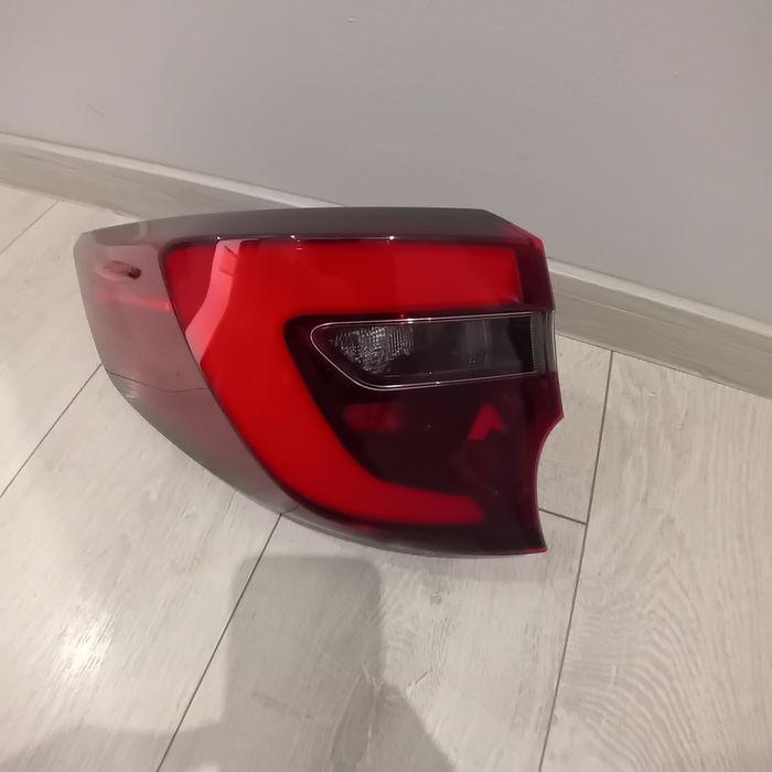 Стоп за Toyota corolla E21/210 (22-23г.)комби ляв