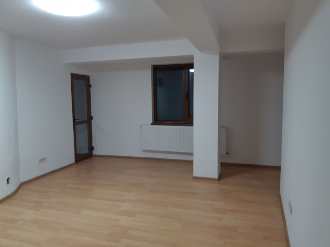 Spatiu birou 50 m2, Trocadero, cu toate utilitatile incluse in pret