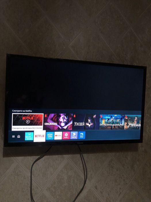 Samsung 32T4500 HD smart TV