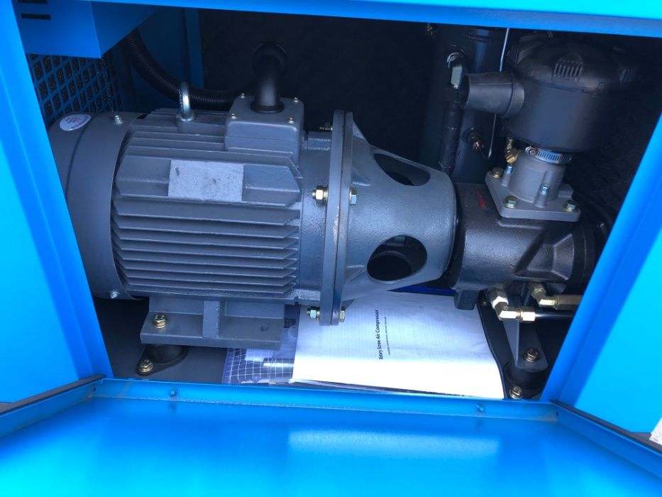 Compresor surub 11kw/15Hp Visoli +Uscator--NOU