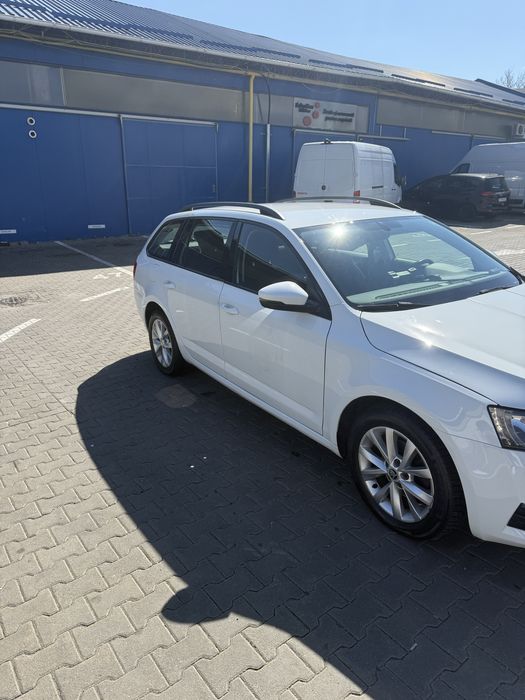 Cesionez SRL cu autorizatie taxi SkodaOctavia 3 2017