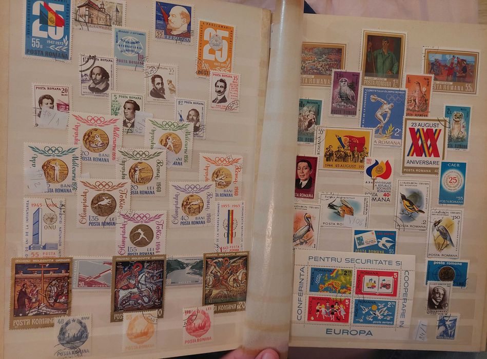 Clasor format A4 cu timbre romanesti +Bonus