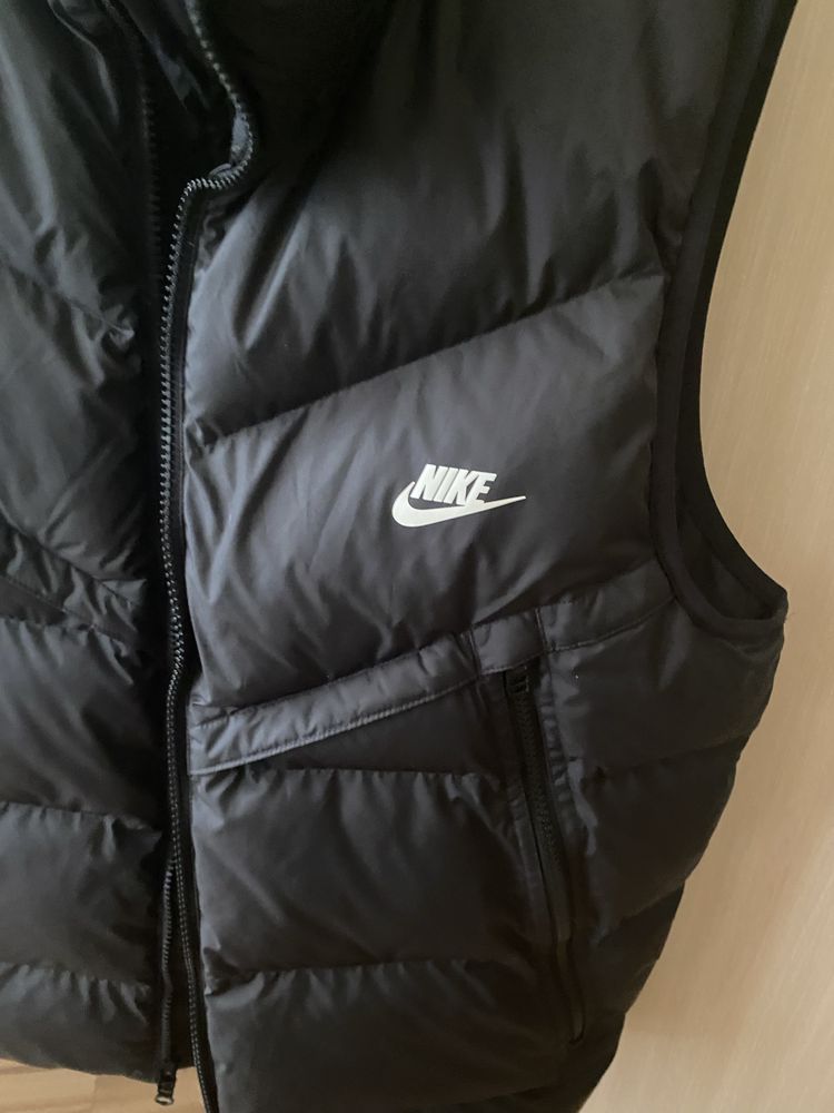 Елек Nike Storm Fit