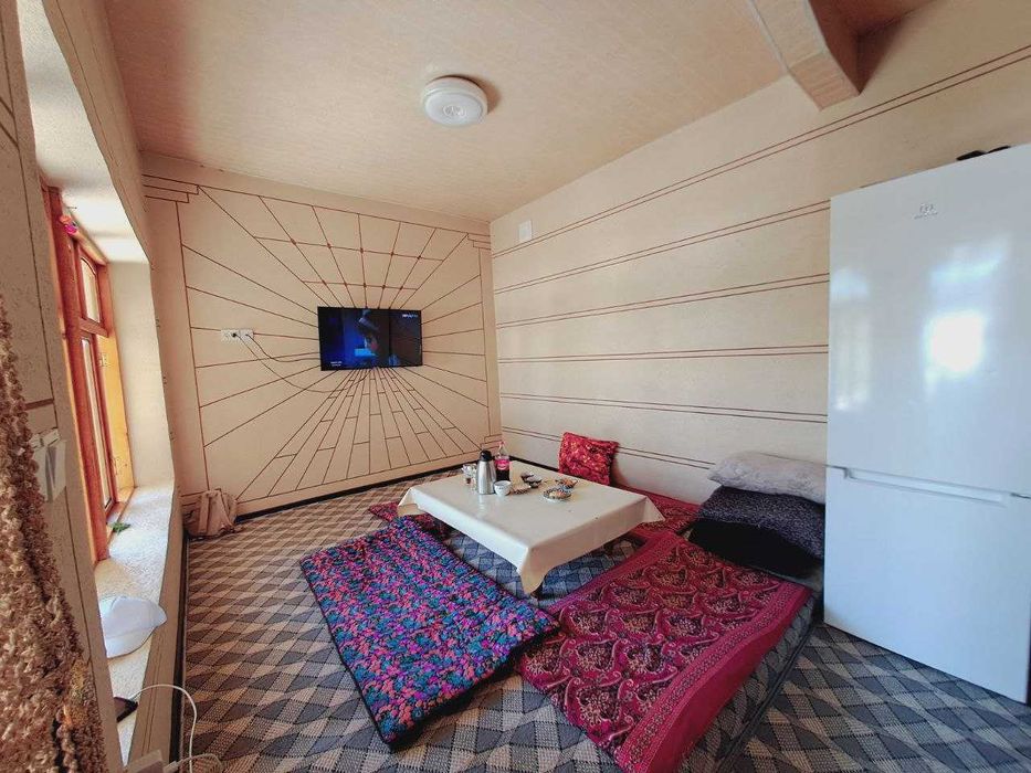 Уй  Аблула Ортиковда куча юзига 200 метр, Нархи 53900