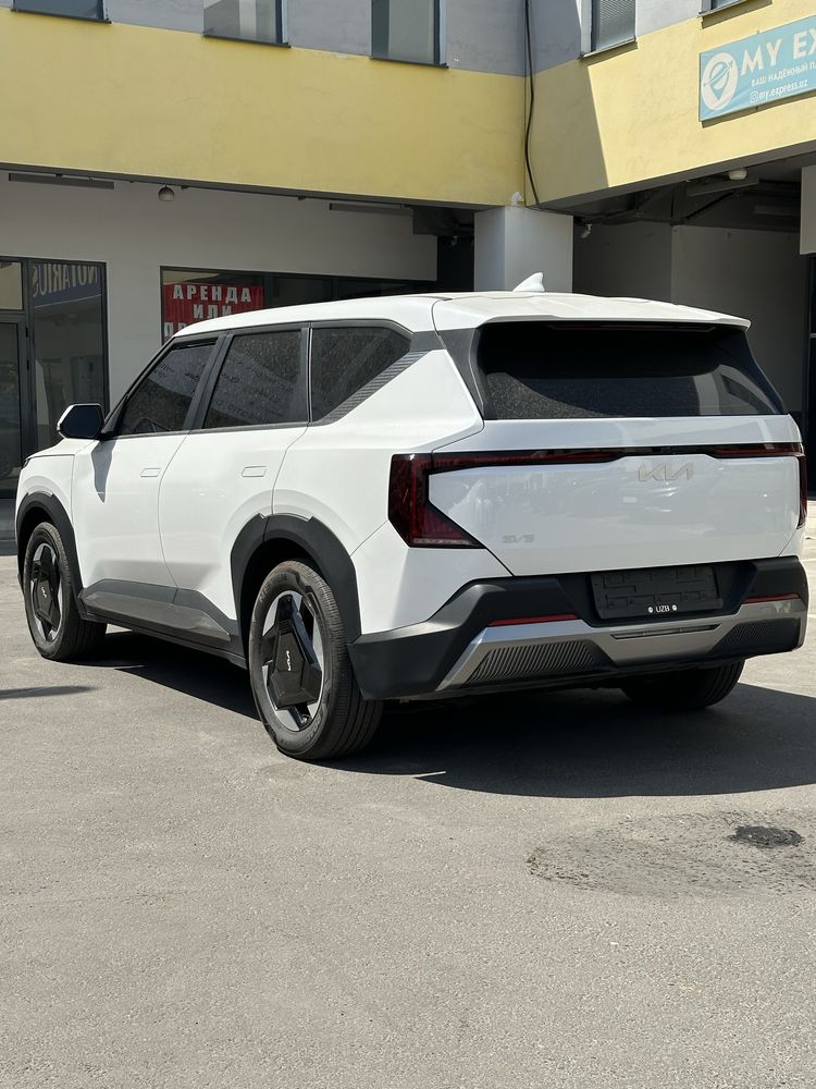 Kia EV 5 2024 yili yurgan