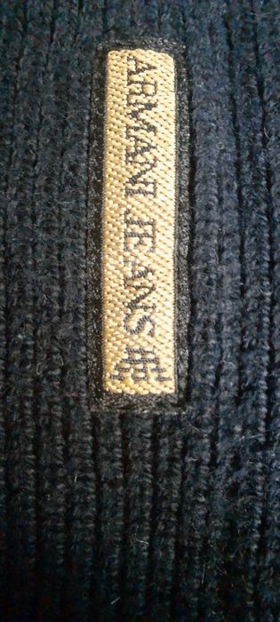 Pulover Armani Jeans mărime S - M deosebit