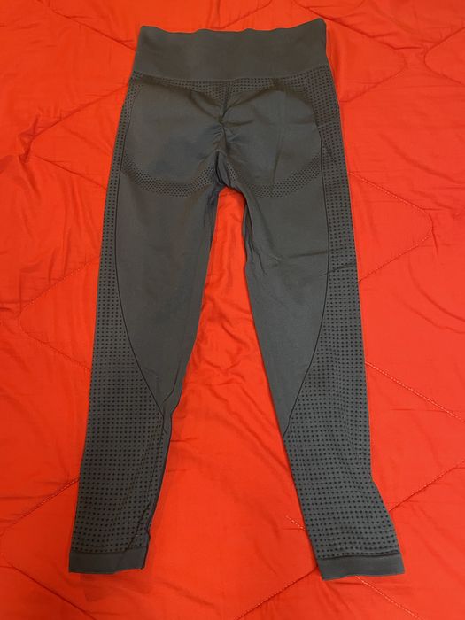 Клин - мека материя, стегнат