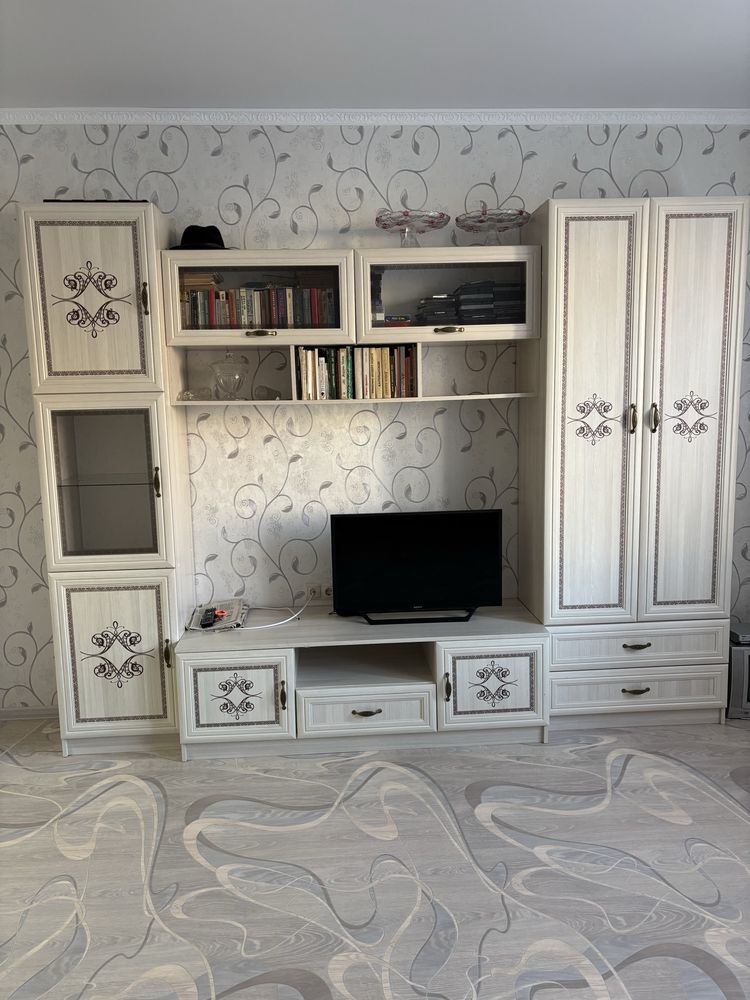 Стенка для зала.
