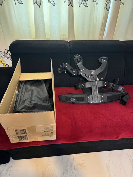 Sistem de sustinere gimbal cu vesta DigitalFoto , sarcina 2-8 kg