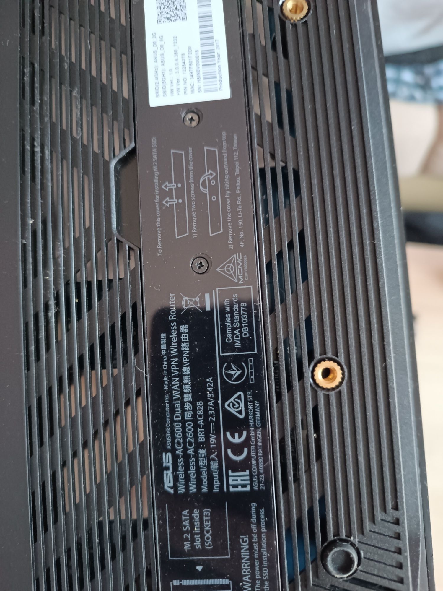 Геймърски рутер ASUS BRT-AC828 AC2600 Dual-WAN VPN Wi-Fi Router