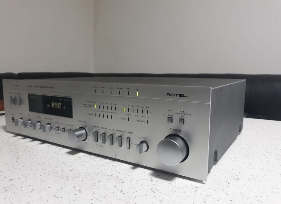 Amplituner Rotel RX-550