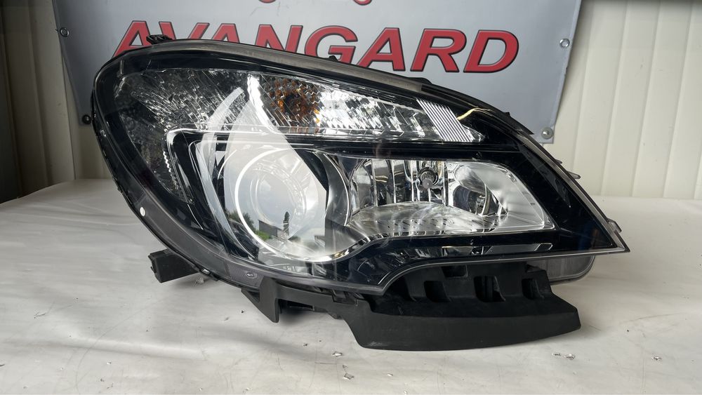 Фар Opel Mokka 2013-