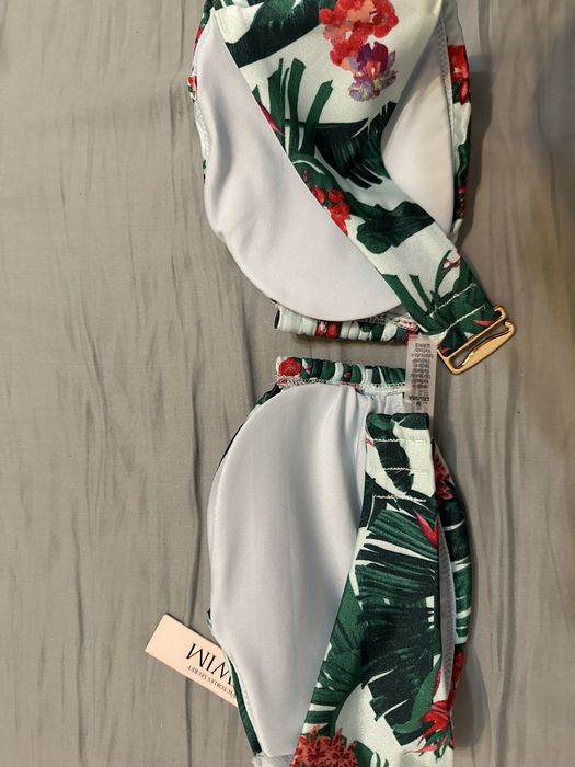 Sutien costum baie Victoria’s Secret