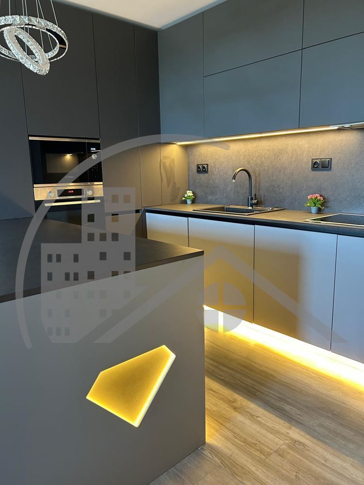 Продава се Тристаен апартамент в Балчик - 136 кв.м за 809 €/кв.м - Снимка #3