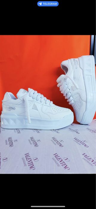 Adidasii Valentino Garavani Full White