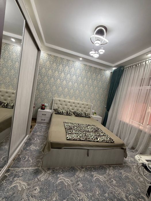 Квартира  2 хона 2 этаж чирчик бозор макро ёнида