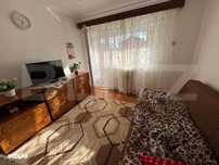 Apartament spatios cu 3 camere decomandate