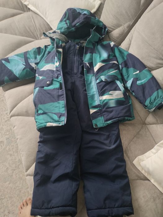 Продается детский зимний костюм