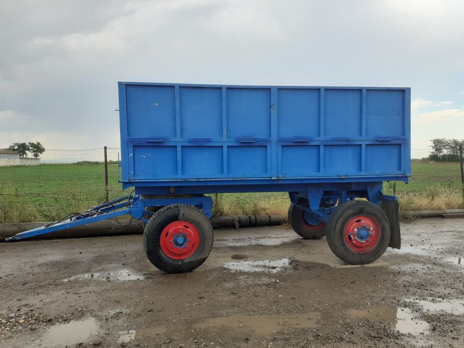 Remorcă basculabila