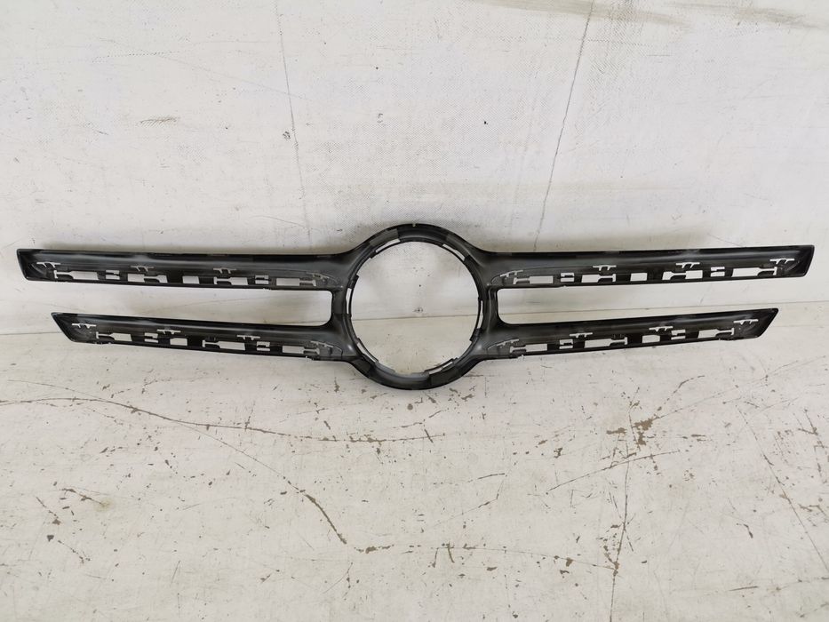 Централна решетка Мерцедес-Бенц / Mercedes-Benz E-Class W213 Оригиналн