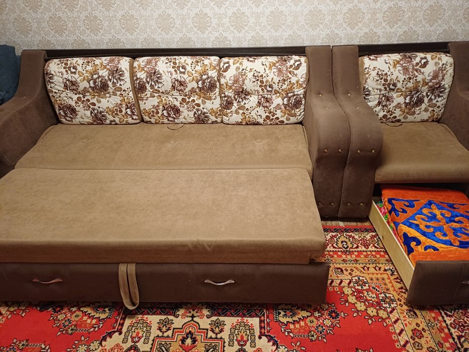 Продается  диван транформер 55000т