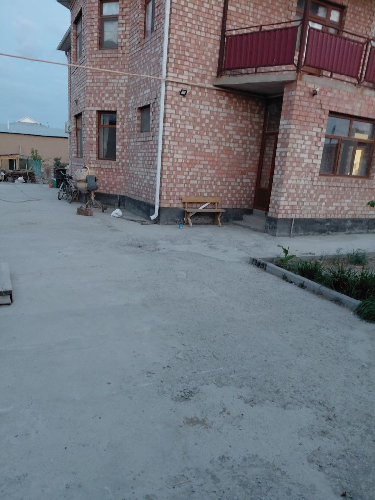 Продаётся коттедж в элитном районе.