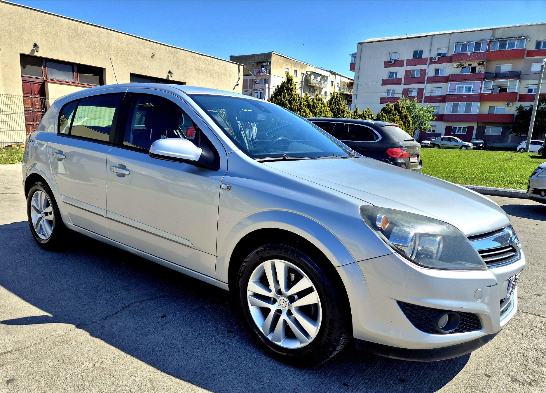 Vând Opel Astra H