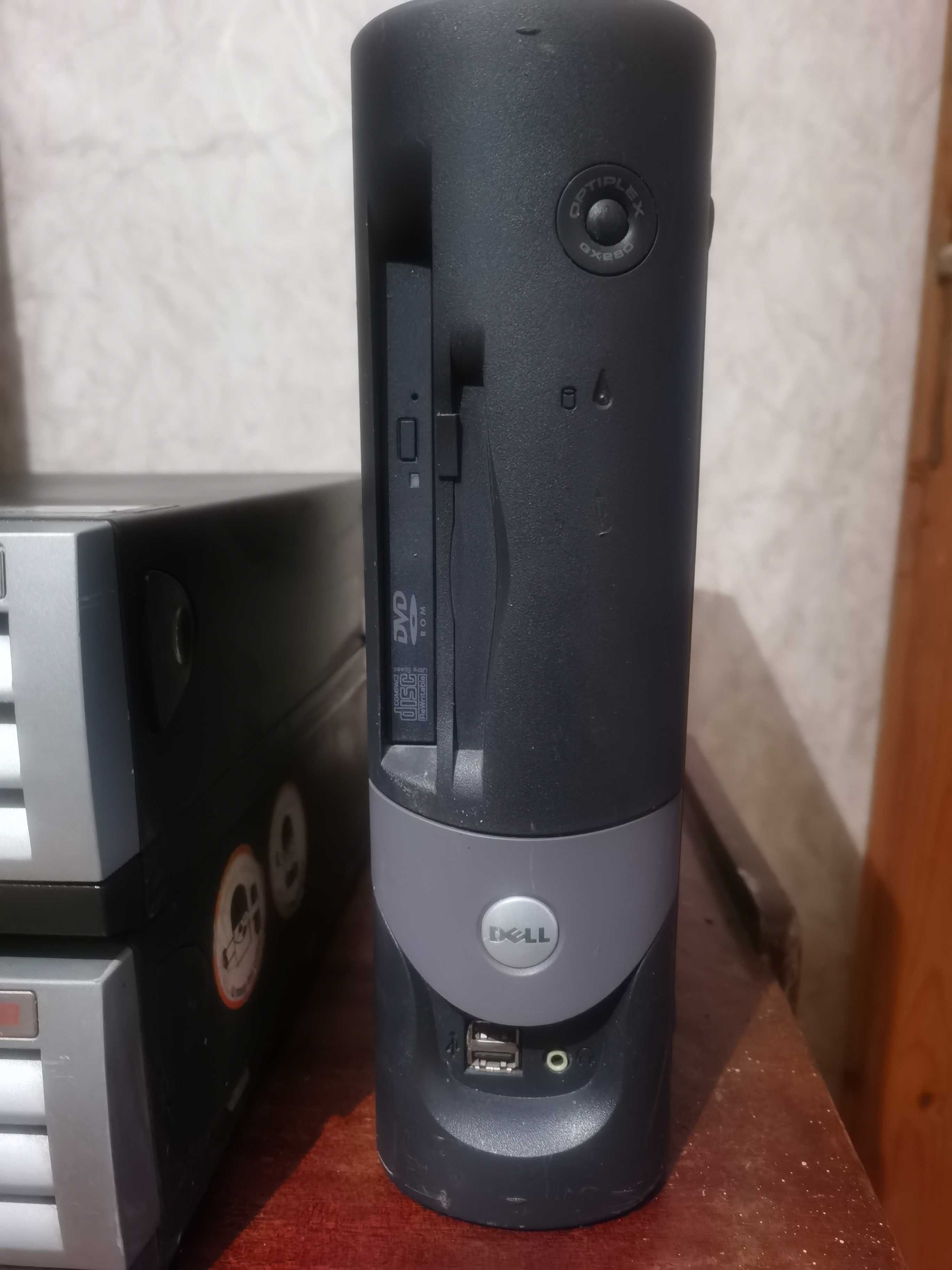 Настолен Dell mini