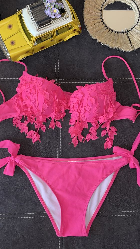 Прекрасни бански на H&M с подплънки и повдигащ ефект