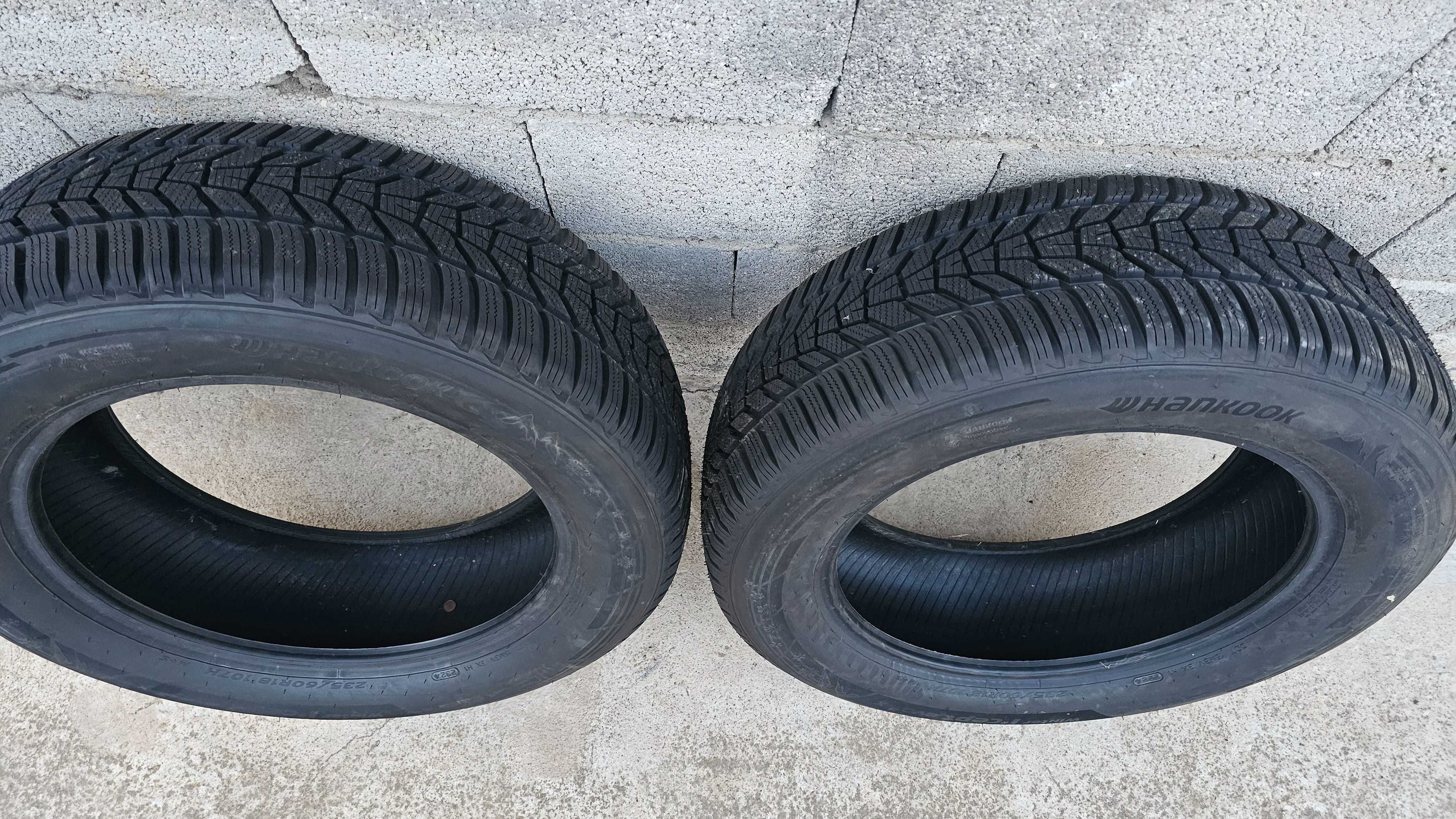 2бр. чисто нови 235/60/R18 зимни гуми Hankook