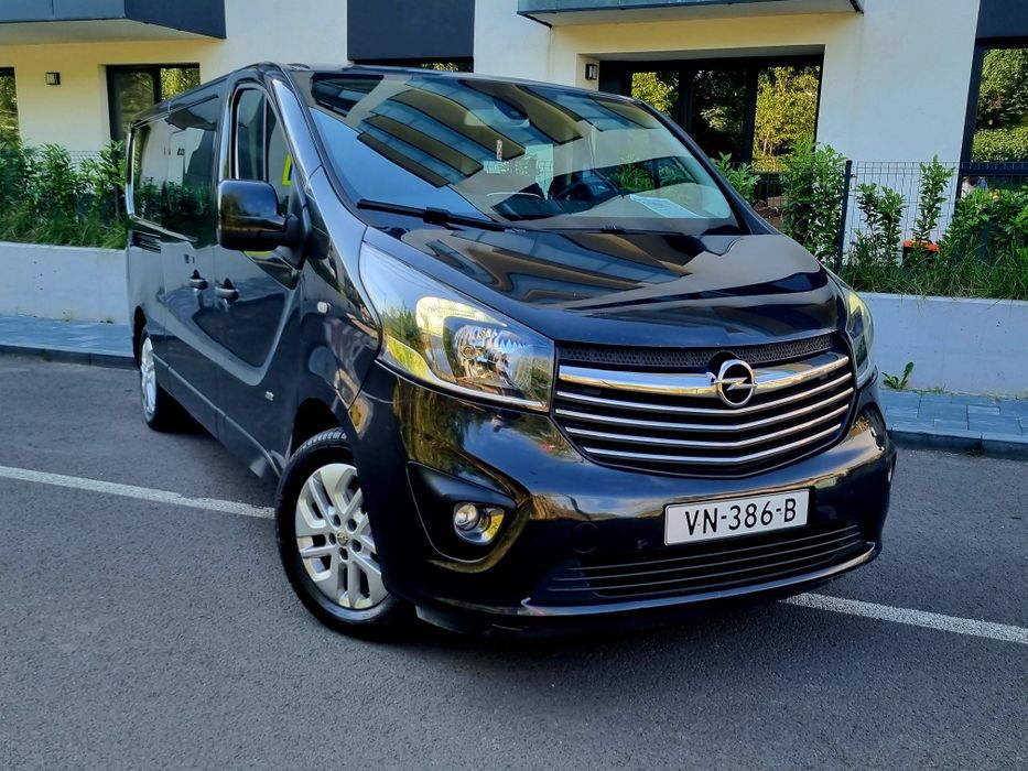 Opel Vivaro 1.6 D cabina dublă in perfecta stare