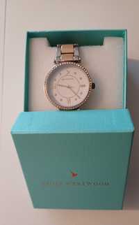 Дамски часовник Emily Westwood с кристали