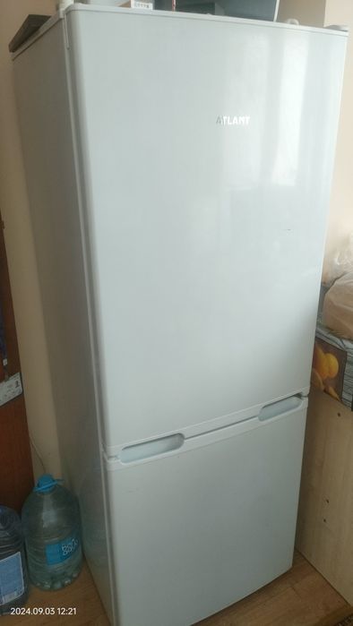 Продам холодильник Atlant