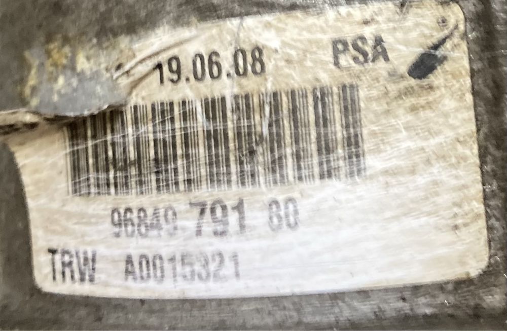 Peugeot 308 1.6 hdi 2008 година Ел Хидравлична Помпа