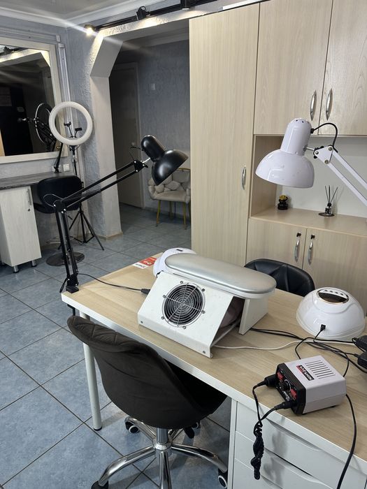 Сдам место для маникюра