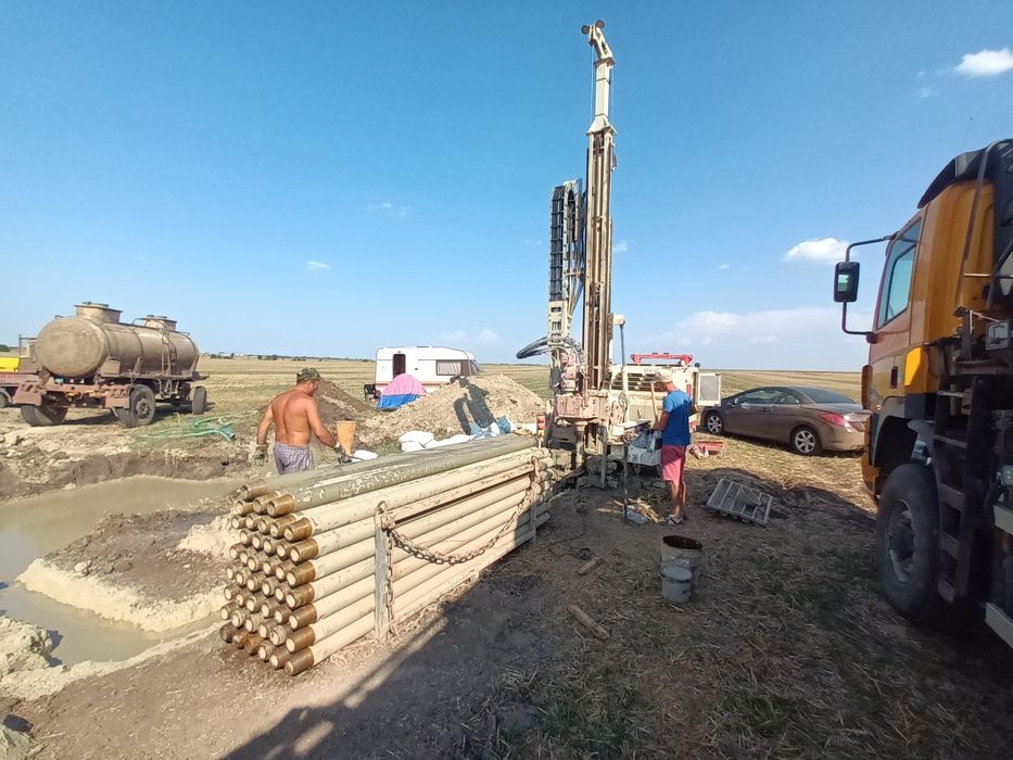 Foraj puturi apa de la 90E/ml. Oferta: un filtru de apa  GRATIS