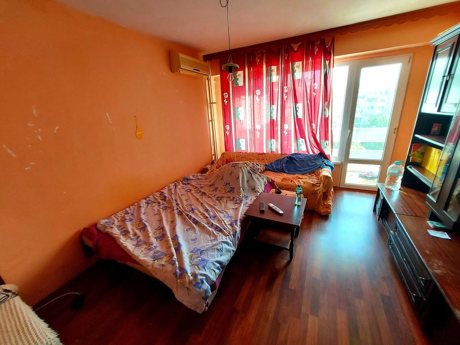 Дава се под наем Двустаен апартамент в Бургас, Възраждане - 62 кв.м за 280.5 € - Снимка #2