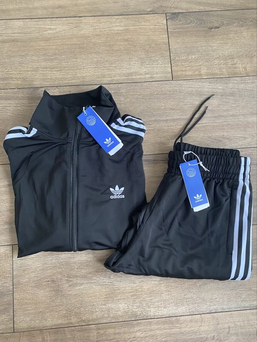 Adidas  комплект размери: M, L, XL