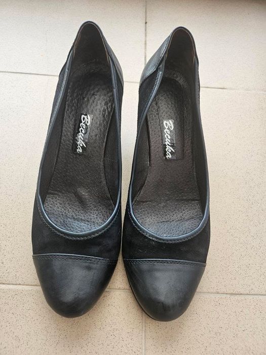 Дамски стилни обувки Sara Pen