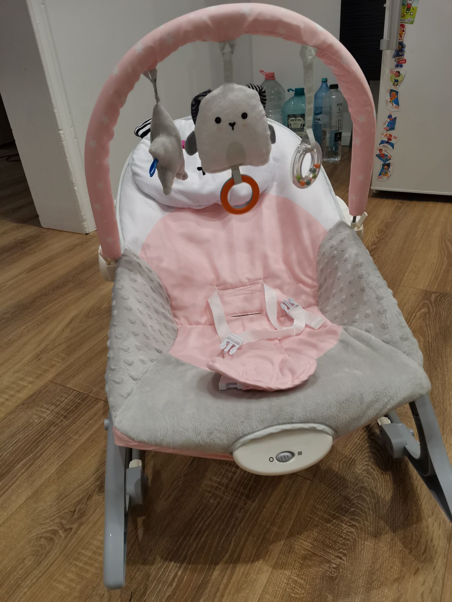 Balansoar și scaun 3 în 1 pentru bebeluși și copii cu vibrații