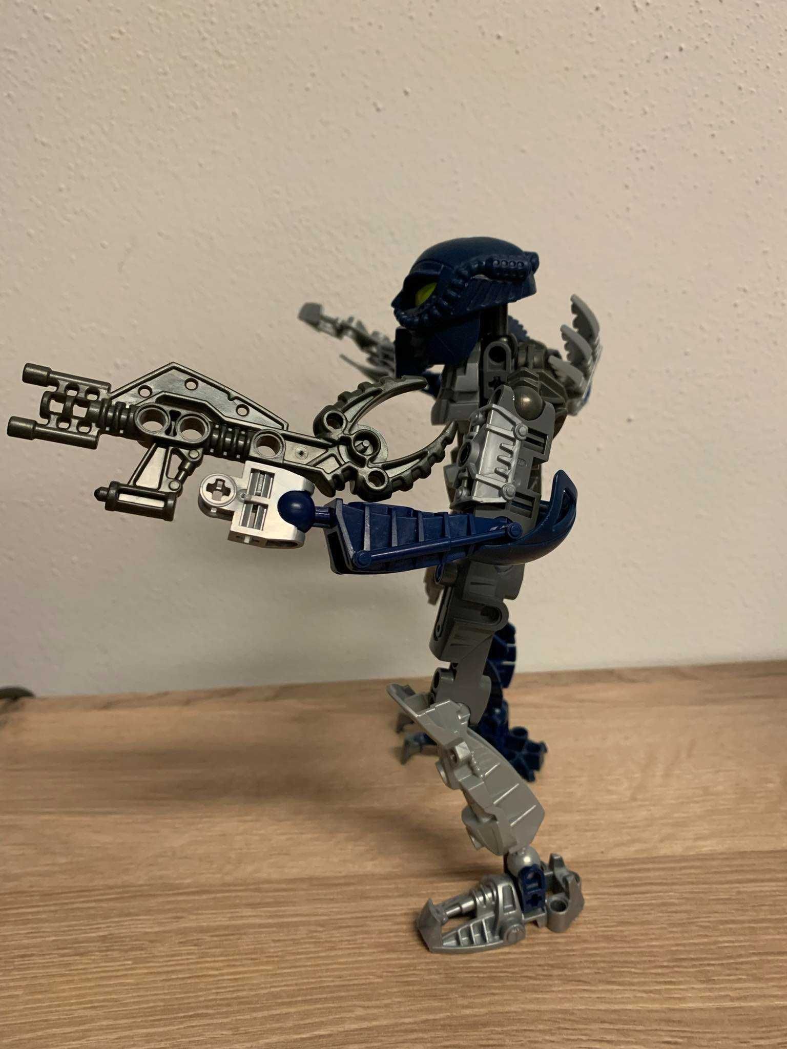 Lego Bionicle half hero half evil