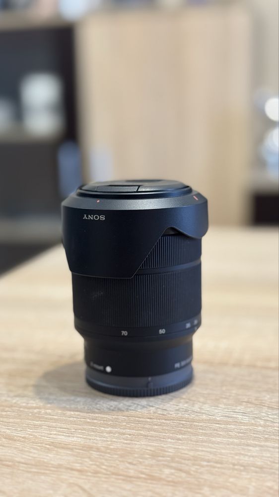 Обектив Sony FE 28-70 3.5-5.6 OSS