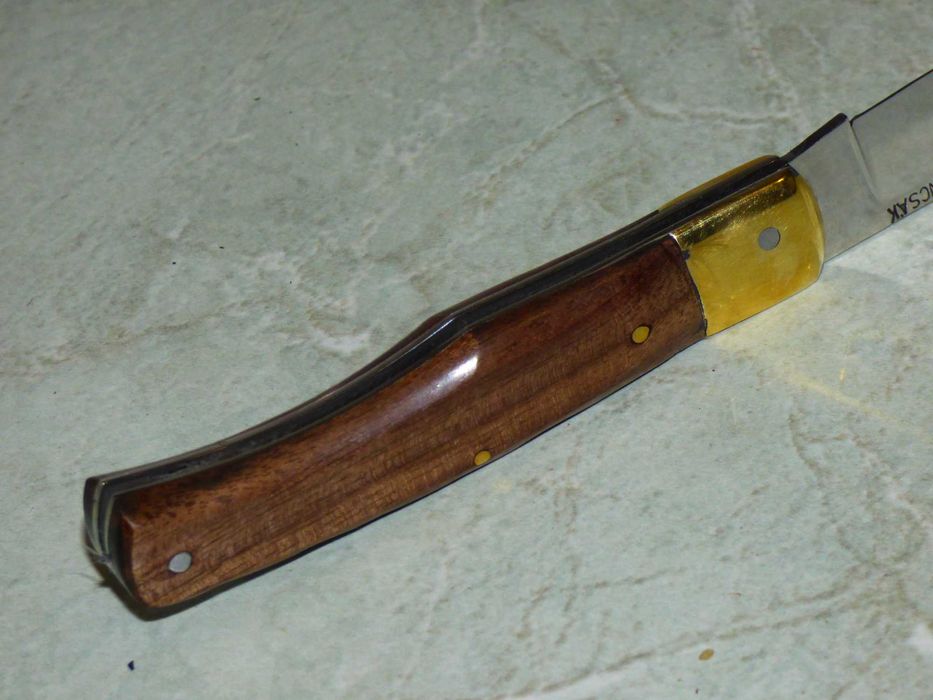Briceag traditional maghiar Maskara lemn nuc negru Belencsák nou