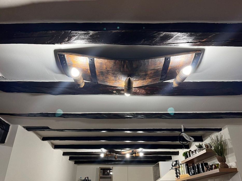 Полилеи, осветление от дъбови бъчви с 3 ръчно изработени дървени чашки