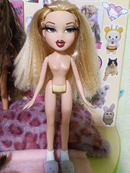 Продам кукол братц нюд
