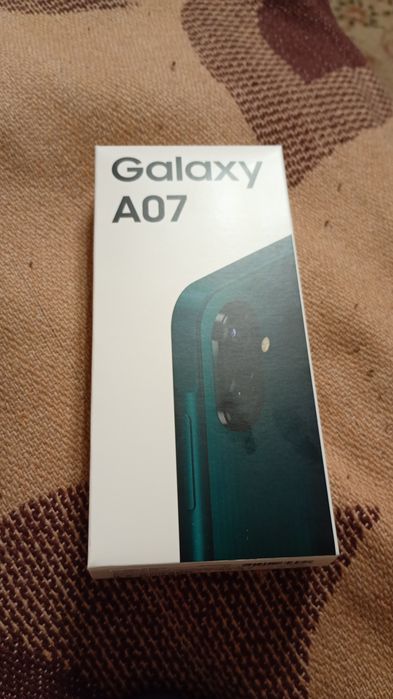 Продам новый смартфон Самсунг